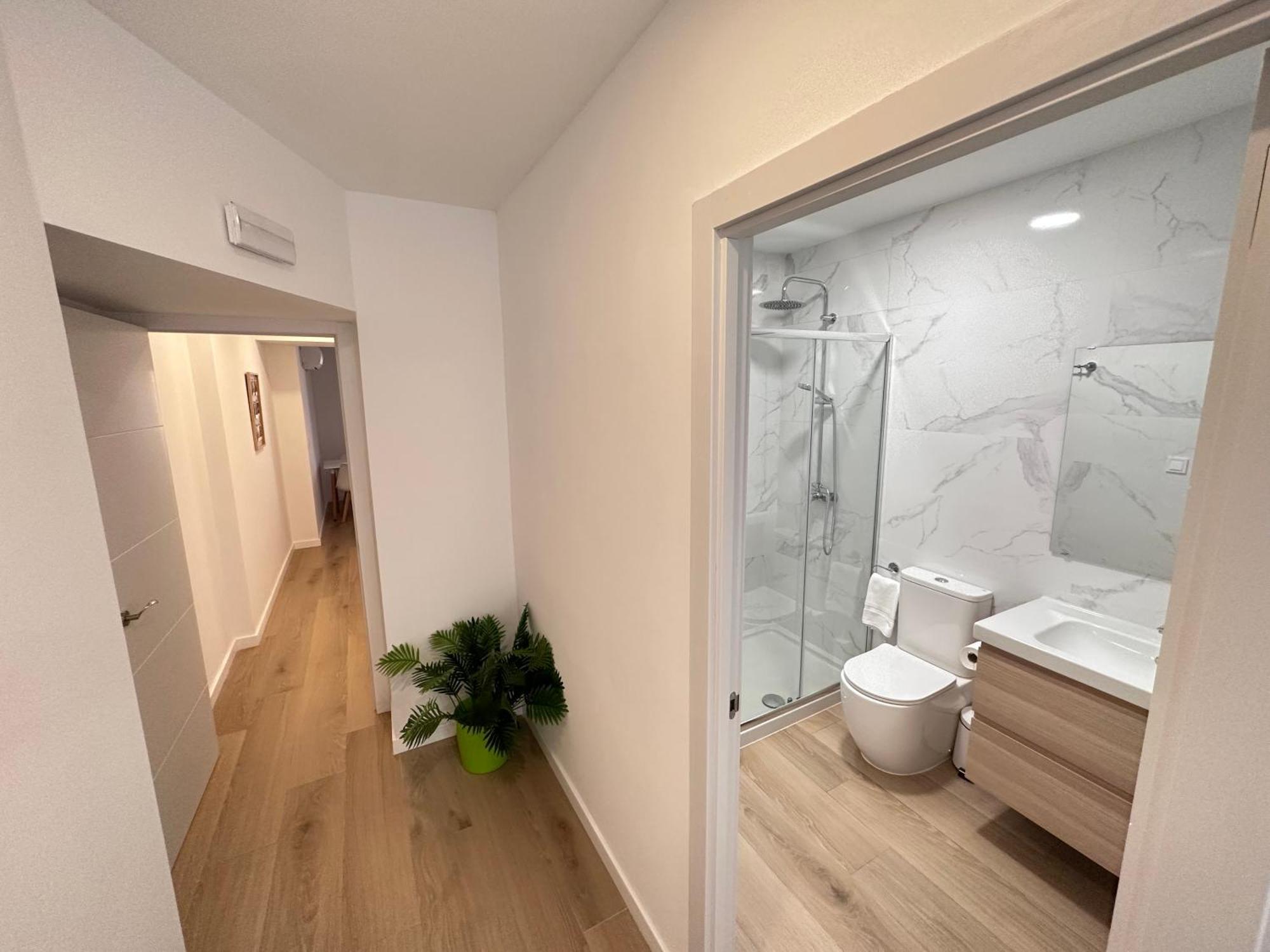 Artes Y Oficios Apartaments Ab บาเลนเซีย ภายนอก รูปภาพ