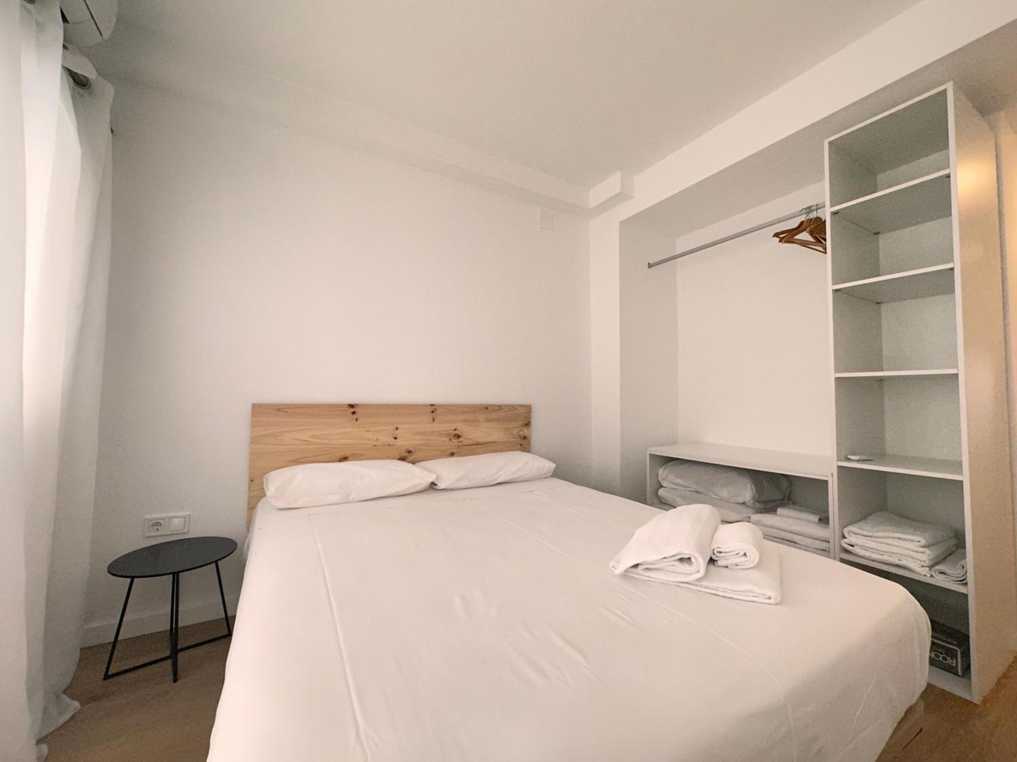 Artes Y Oficios Apartaments Ab บาเลนเซีย ภายนอก รูปภาพ