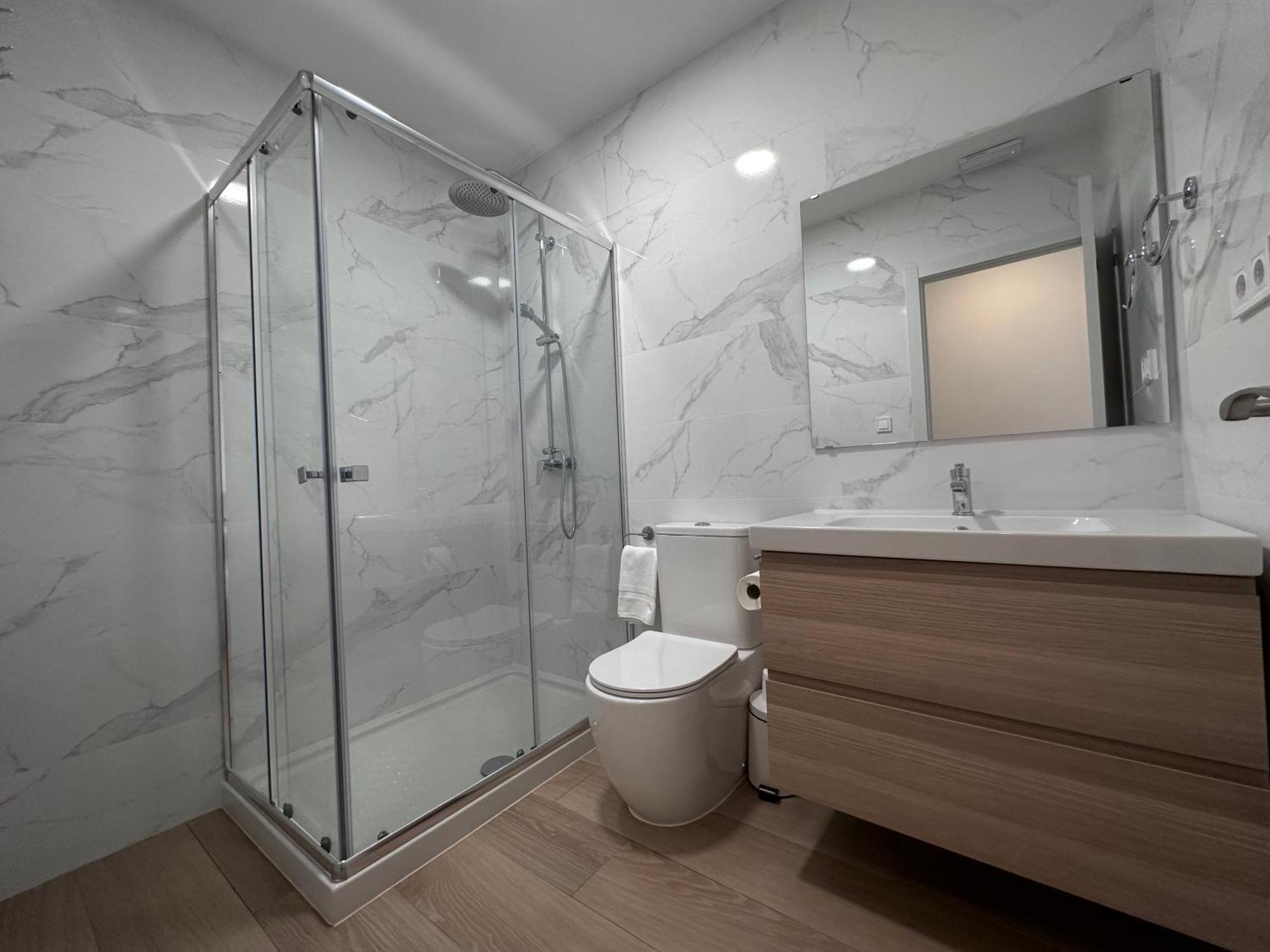 Artes Y Oficios Apartaments Ab บาเลนเซีย ภายนอก รูปภาพ